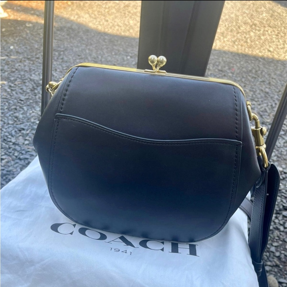 COACH Kiss-lock Black Leather Crossbody with Adjustable Strap and Dustbag